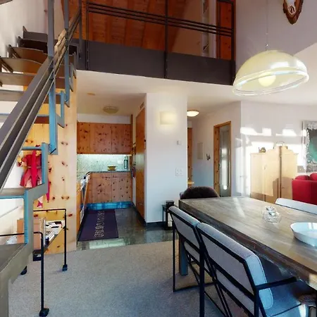Apartment Flurina 45 *