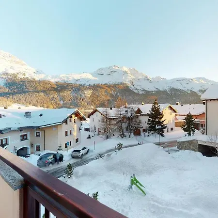 Apartment Flurina 45 *