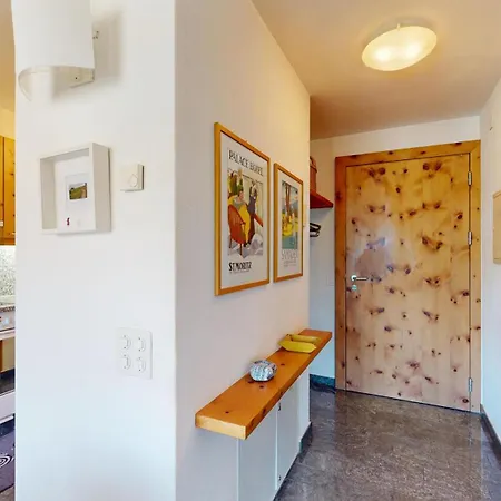 Apartment Flurina 45 *