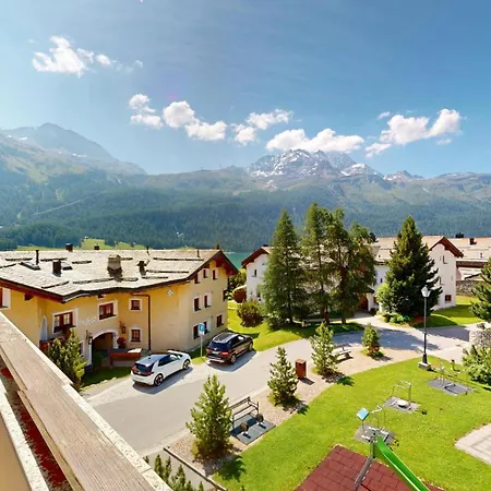 Lägenhet Flurina 45